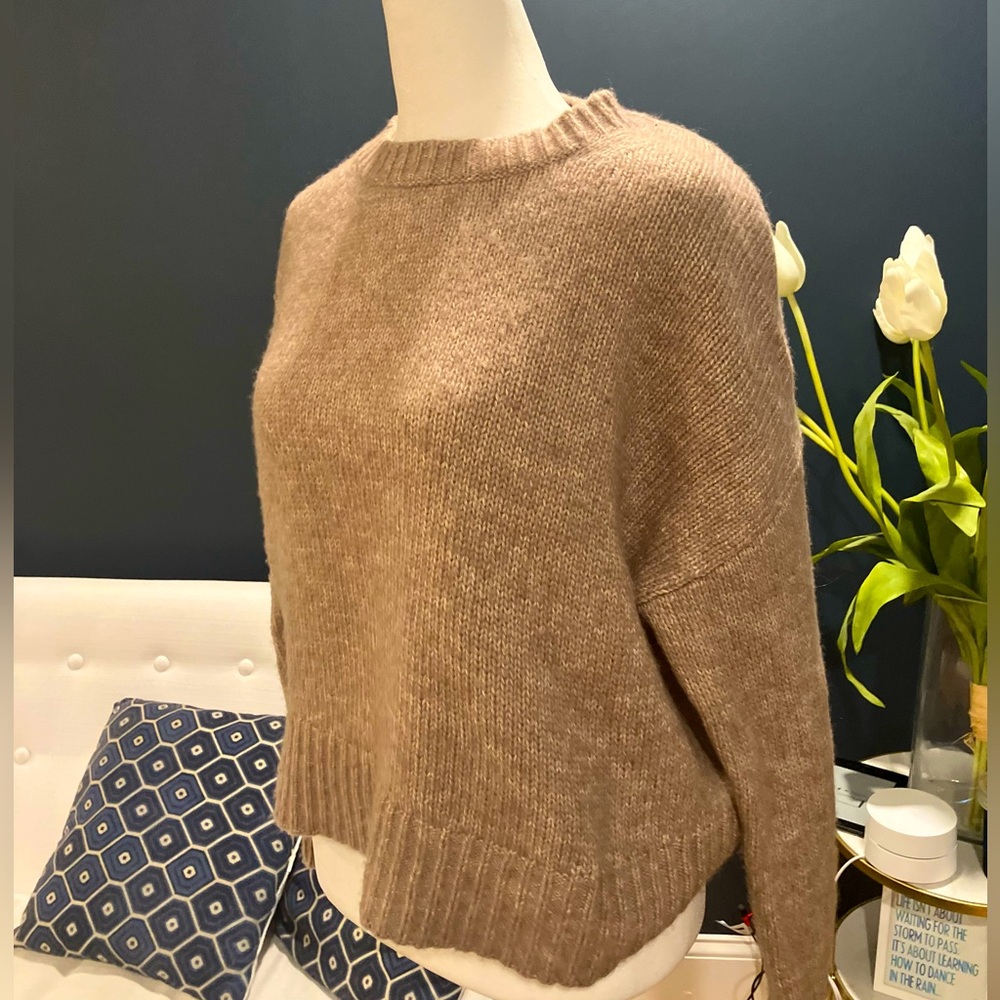 Banana republic brown warm sweater